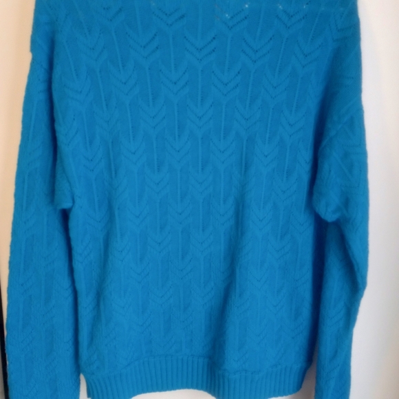 Vintage Pendleton Sweater size Large, 100% Wool - Picture 2 of 4